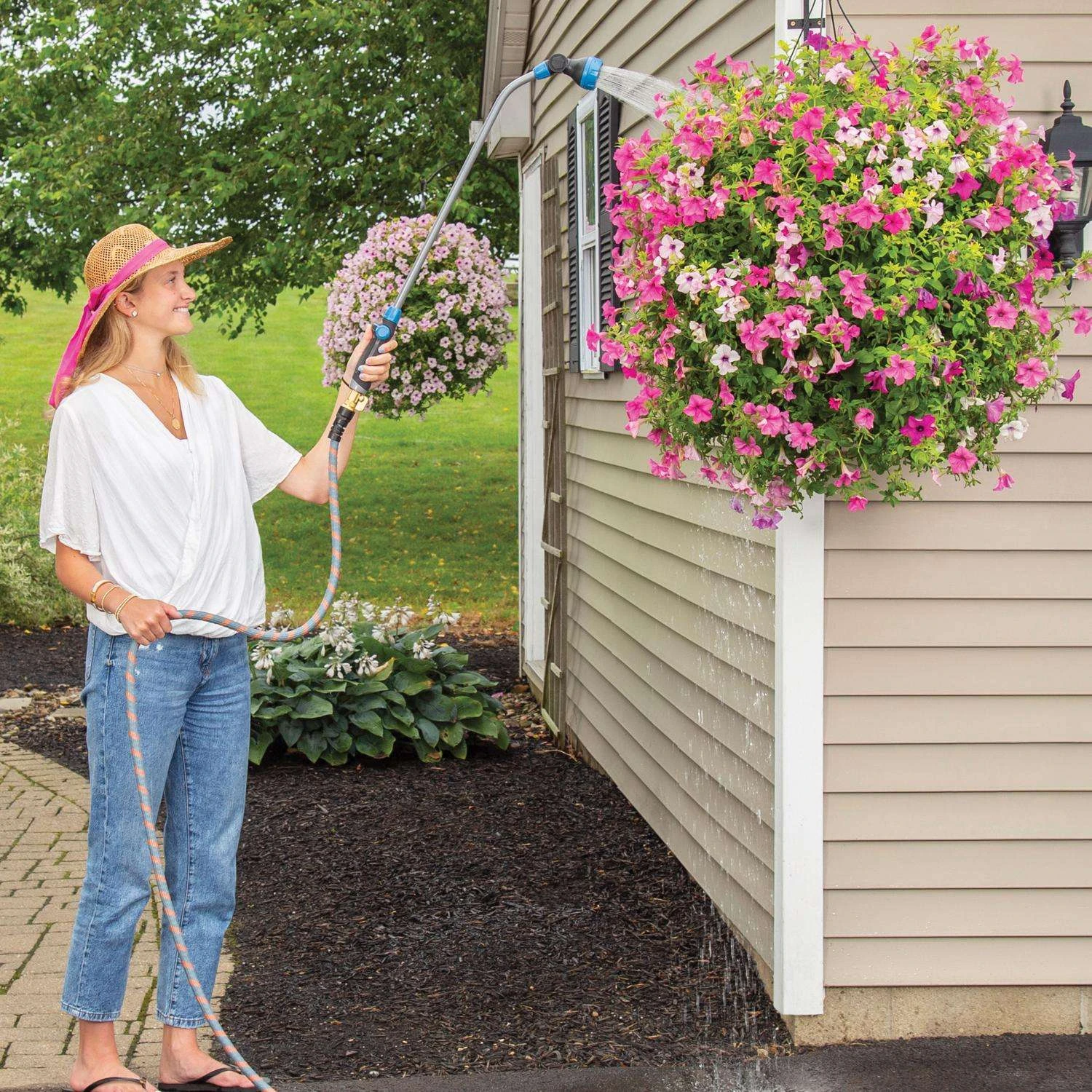 Hydrotech 5/8 In. D X 75 Ft. L Medium Duty Expandable Lightweight Garden Hose 11 Hydrotech 5/8 In. D X 75 Ft. L Medium Duty Expandable Lightweight Garden Hose - Image 9